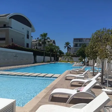 Daire Manavgat - Superb 2 Bedroom Near And Centre