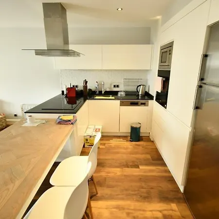 Manavgat - Superb 2 Bedroom Near And Centre Daire Side